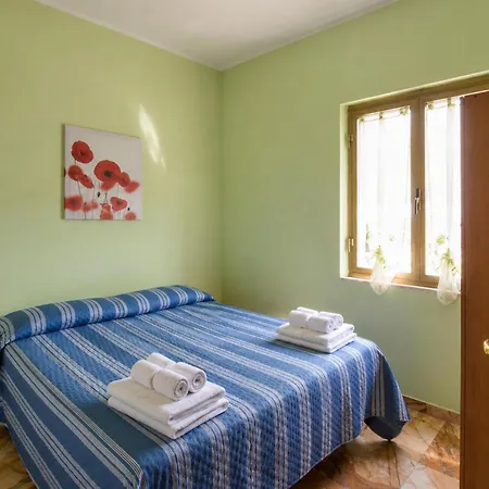 Lägenhet 4 Bedroom Pet Friendly In *